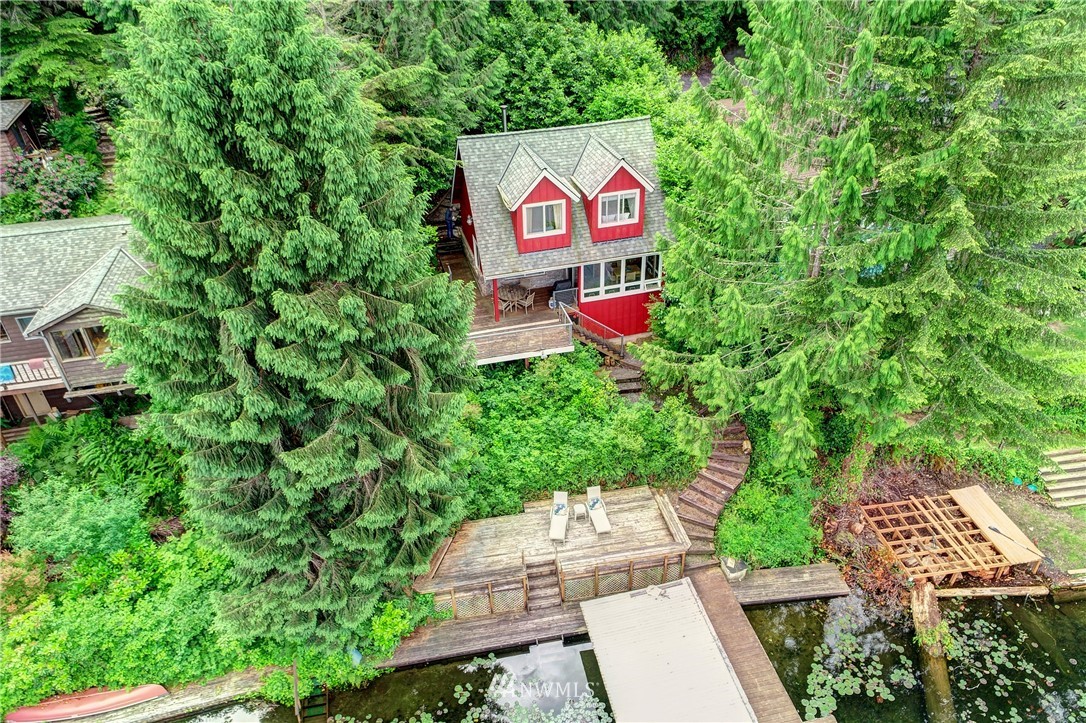 1002 South Lake Roesiger Road Snohomish, WA 98290 - Photo 1 of 29 Gallery Image 1