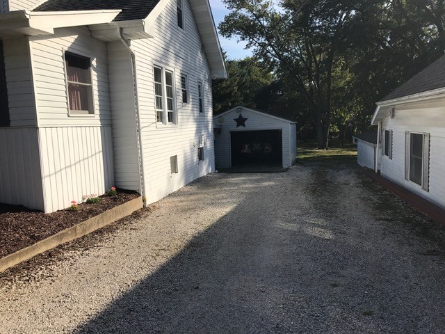 243 Apraw Road Washington, IN 47501 - Photo 2 of 21 Gallery Image 2
