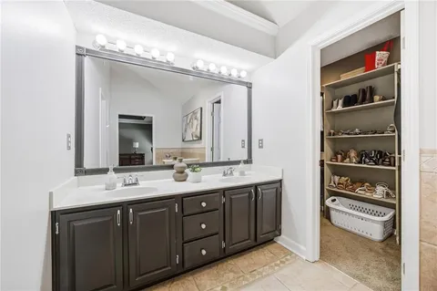 $450,000 | 15375 West 150th Street, Olathe, KS 66062