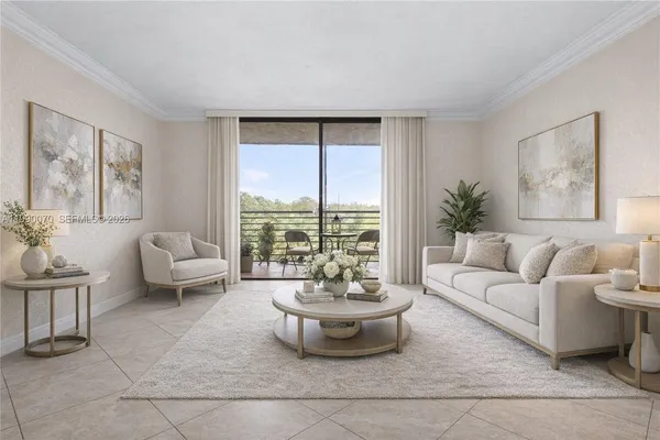 $169,000 | 901 Colony Point Circle, Unit 503, Pembroke Pines, FL 33026