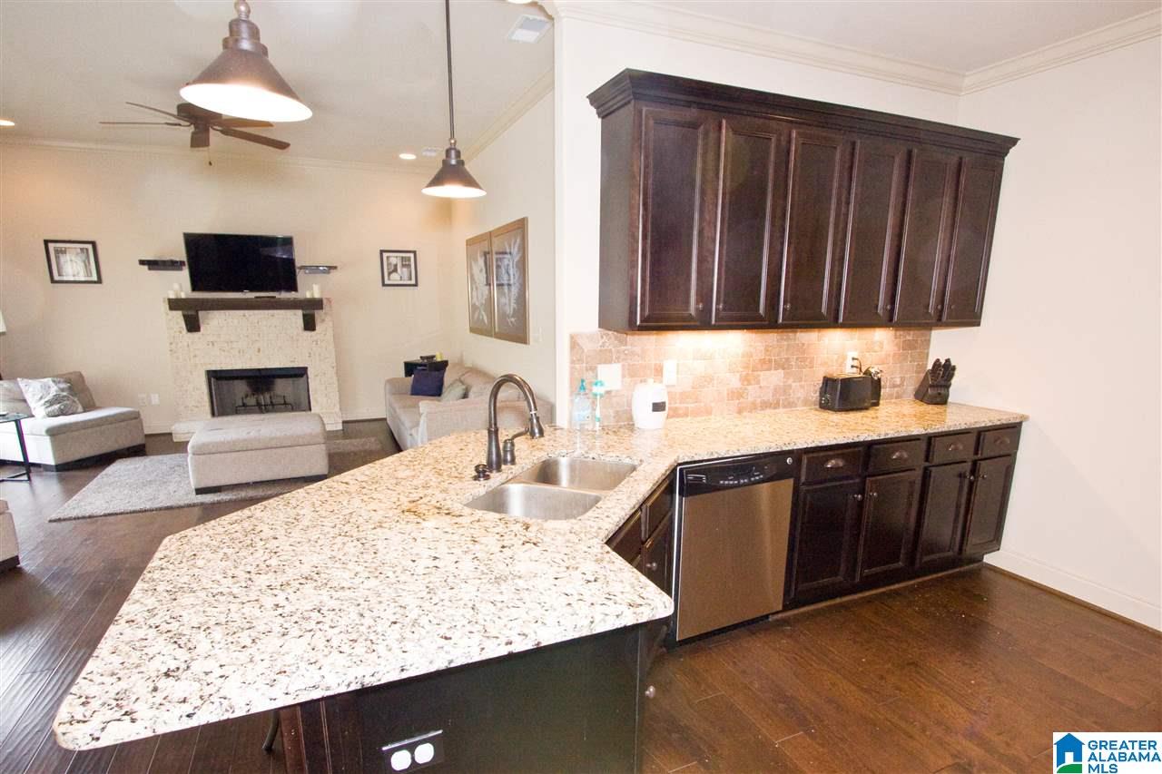 201 Dunrobin Cove Pelham, AL 35124 - Photo 9 of 27