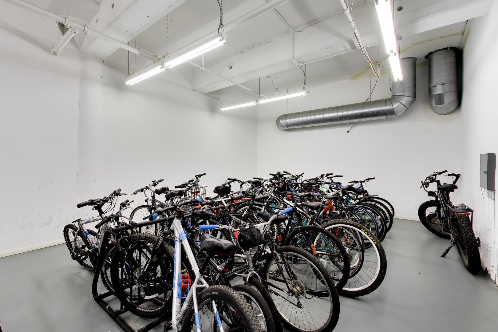2323 West Pershing Road, Unit 609 Chicago, IL 60609 - Photo 35 of 36 Gallery Image 35