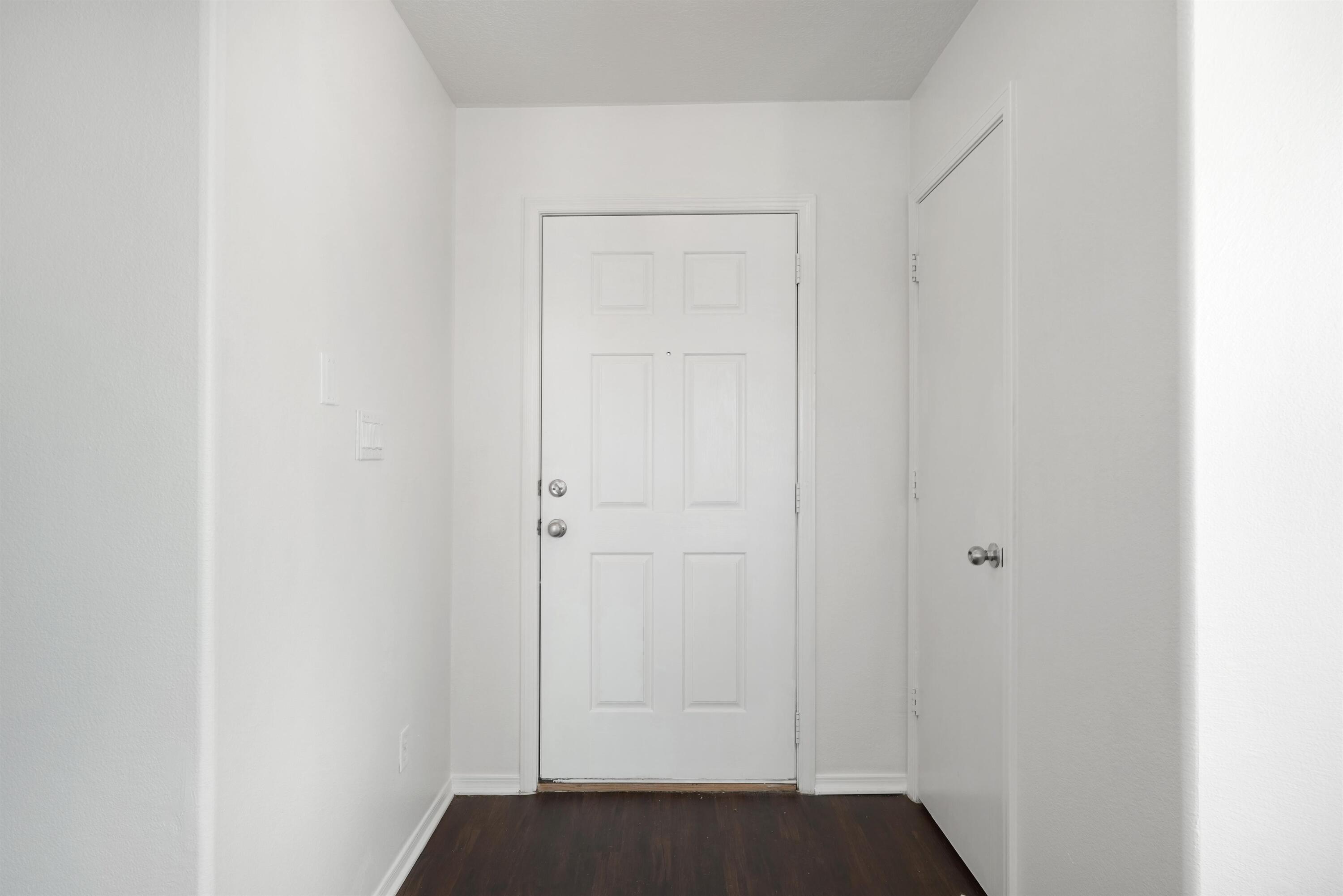 5205 Caprock Drive Northeast Rio Rancho, NM 87144 - Photo 3 of 36 Gallery Image 3