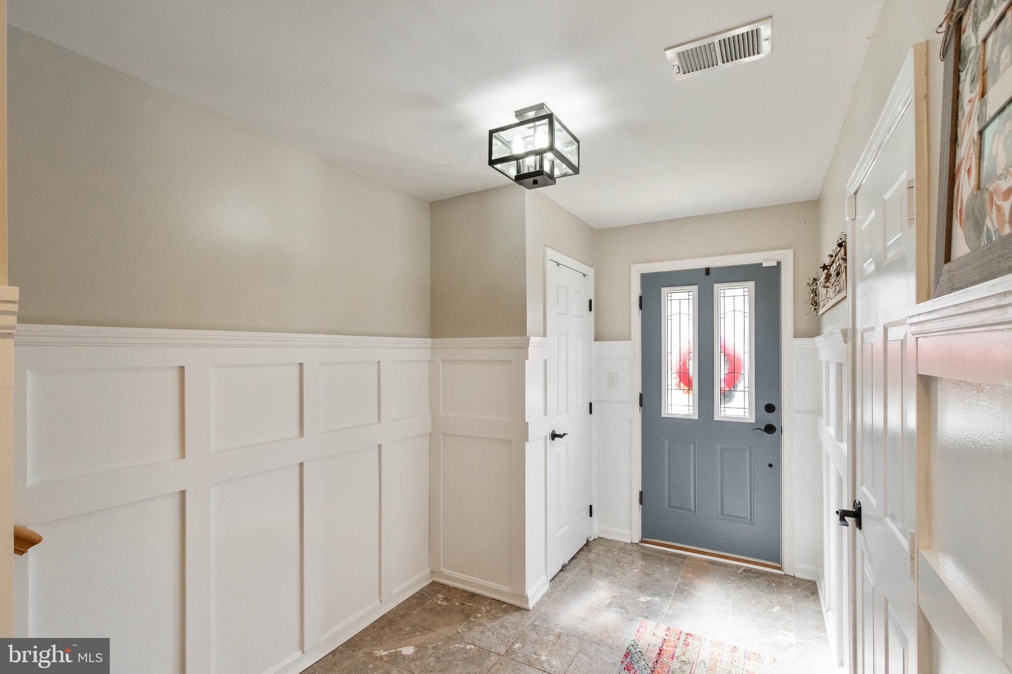 20385 Farmgate Terrace Ashburn, VA 20147 - Photo 3 of 27