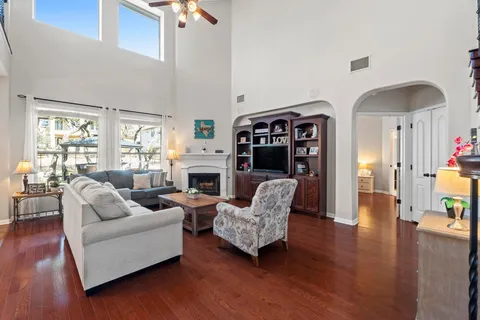$999,999 | 15104 Spillman Ranch Loop, Austin, TX 78738