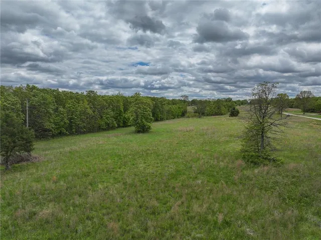 $295,000 | 11375 Northeast 50 Road, Osceola, MO 64776