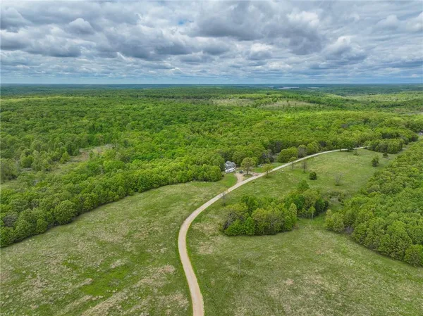 $295,000 | 11375 Northeast 50 Road, Osceola, MO 64776