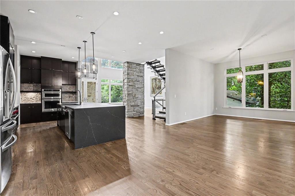 2175 Meadowcliff Drive Northeast Atlanta, GA 30345 - Photo 10 of 56
