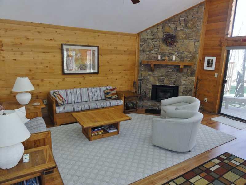 2710 Powder Ridge Road Hidden Valley, PA 15502 - Photo 3 of 25 Living Room.