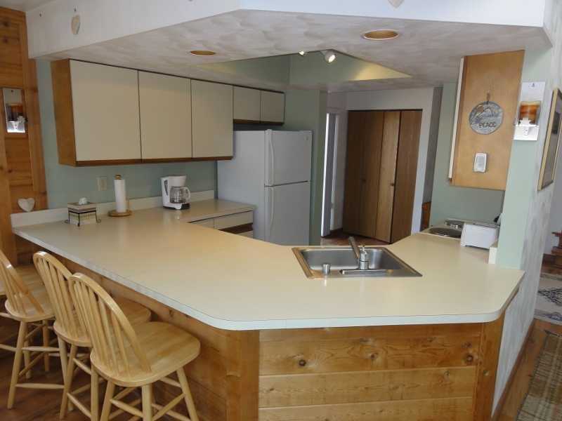 2710 Powder Ridge Road Hidden Valley, PA 15502 - Photo 5 of 25 Kitchen.