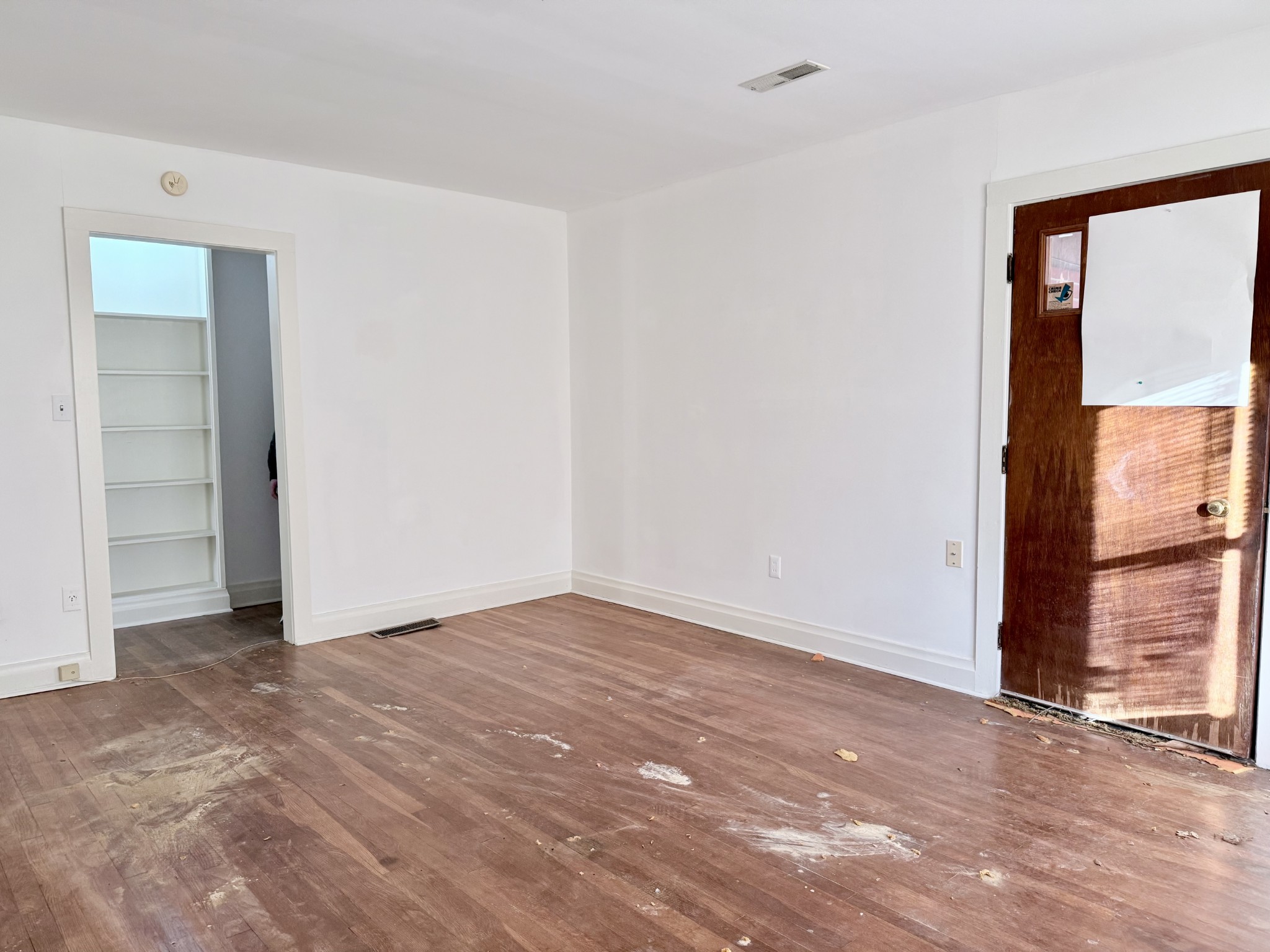 2805 Canton Street Hopkinsville, KY 42240 - Photo 9 of 19 a view of an empty room with a window