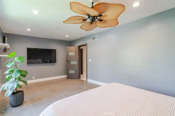 $2,200,000 | 17180 Ballinger Street, Northridge, CA 91325