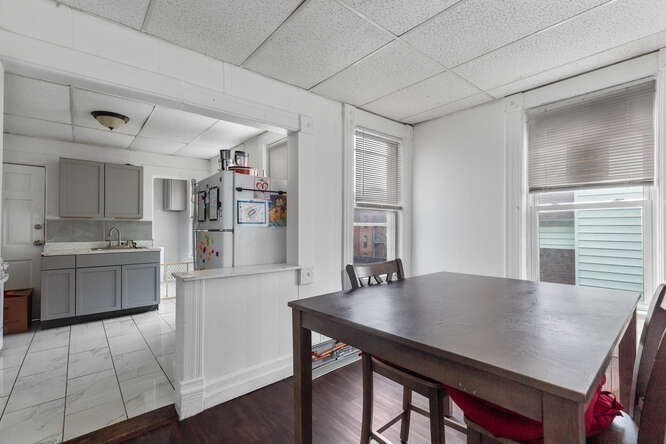 24 Adams Street Springfield, MA 01105 - Photo 11 of 12