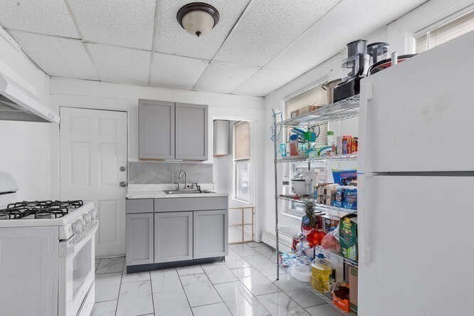 24 Adams Street Springfield, MA 01105 - Photo 12 of 12