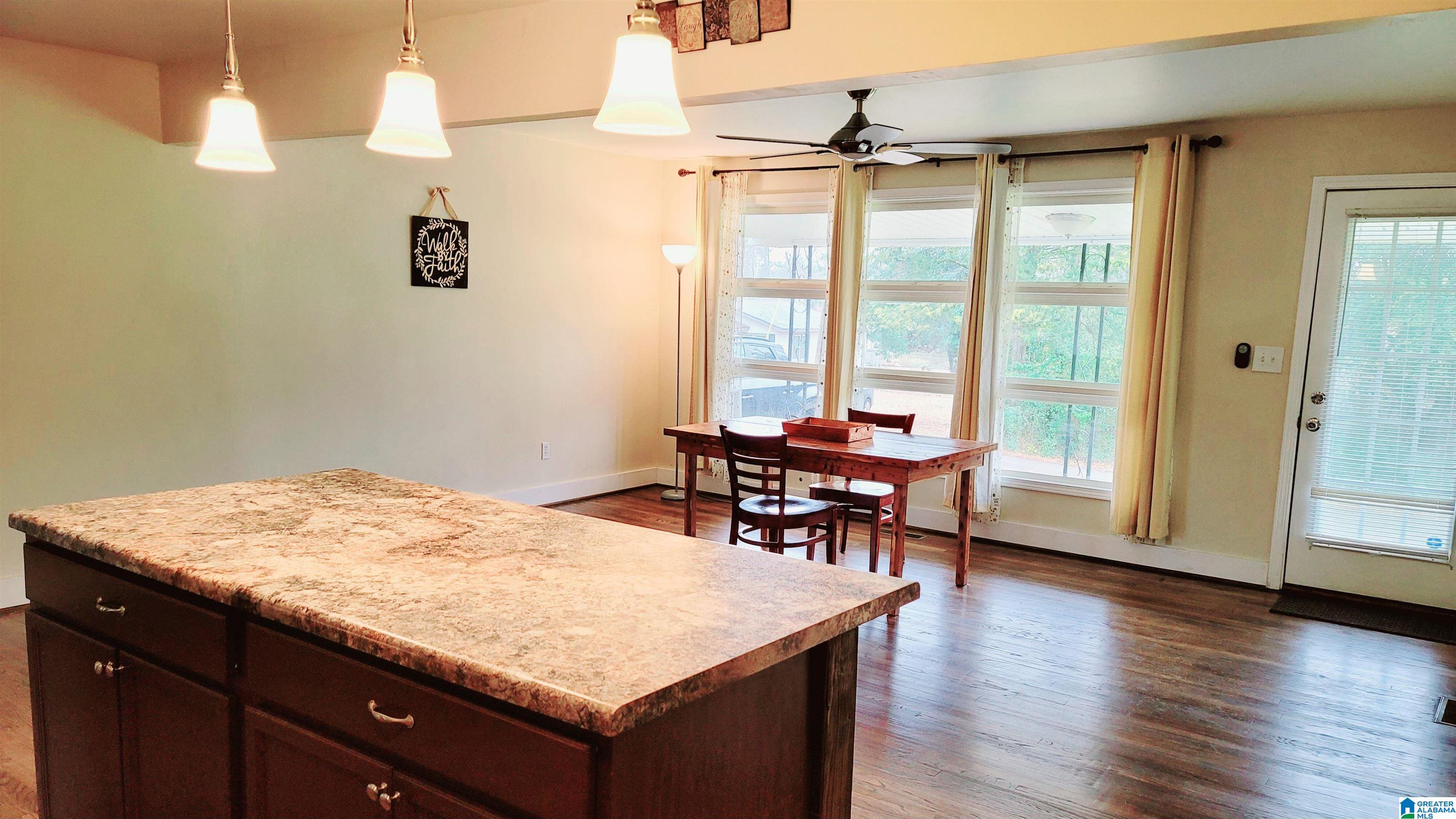244 College Street Vincent, AL 35178 - Photo 6 of 34