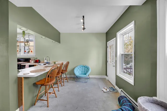 $319,900 | 10021 South Oakley Avenue, Chicago, IL 60643