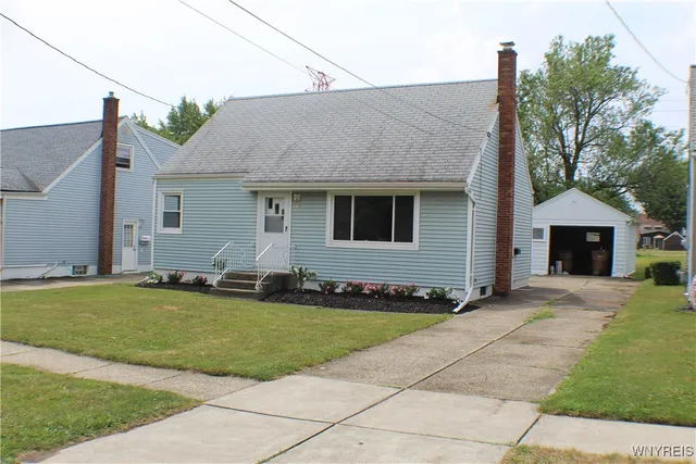 $1,900 | 110 Susan Lane, Cheektowaga, NY 14225