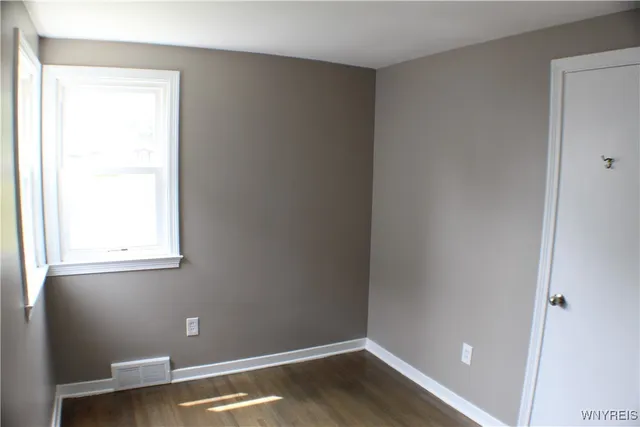 $1,900 | 110 Susan Lane, Cheektowaga, NY 14225