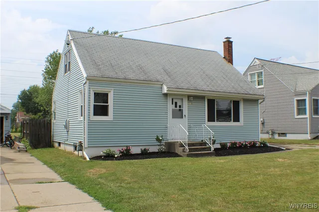 $1,900 | 110 Susan Lane, Cheektowaga, NY 14225