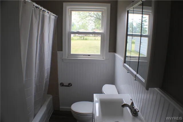 $1,900 | 110 Susan Lane, Cheektowaga, NY 14225