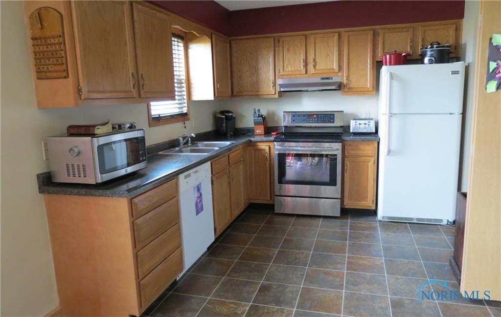 1236 Emerald Road Paulding, OH 45879 - Photo 7 of 13 Gallery Image 7