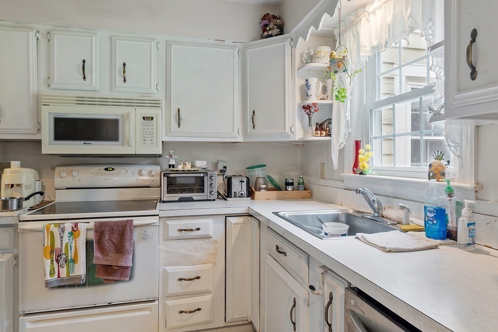 91 Turkey Hill Road Lunenburg, MA 01462 - Photo 12 of 28 Gallery Image 12
