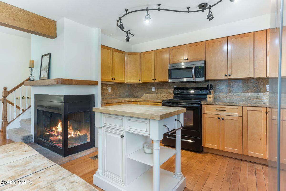 775 Deer Boulevard, Unit 4 Eagle Vail, CO 81620 - Photo 1 of 33 Kitchen