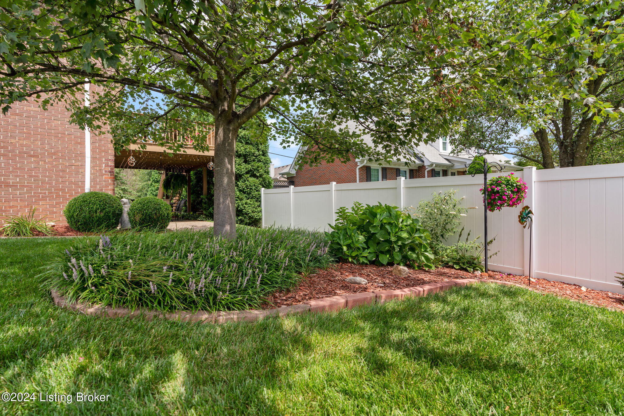 1225 Williams Ridge Road Louisville, KY 40243 - Photo 49 of 50 1225 Williams Ridge Rd-22