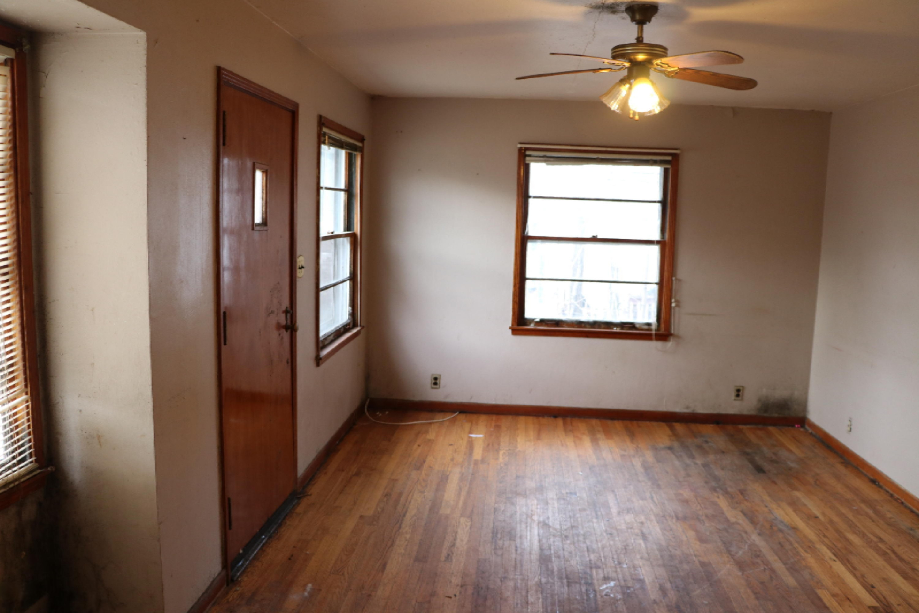 513 Chippewa Road Benton Harbor, MI 49022 - Photo 3 of 35 IMG_2824 - Copy