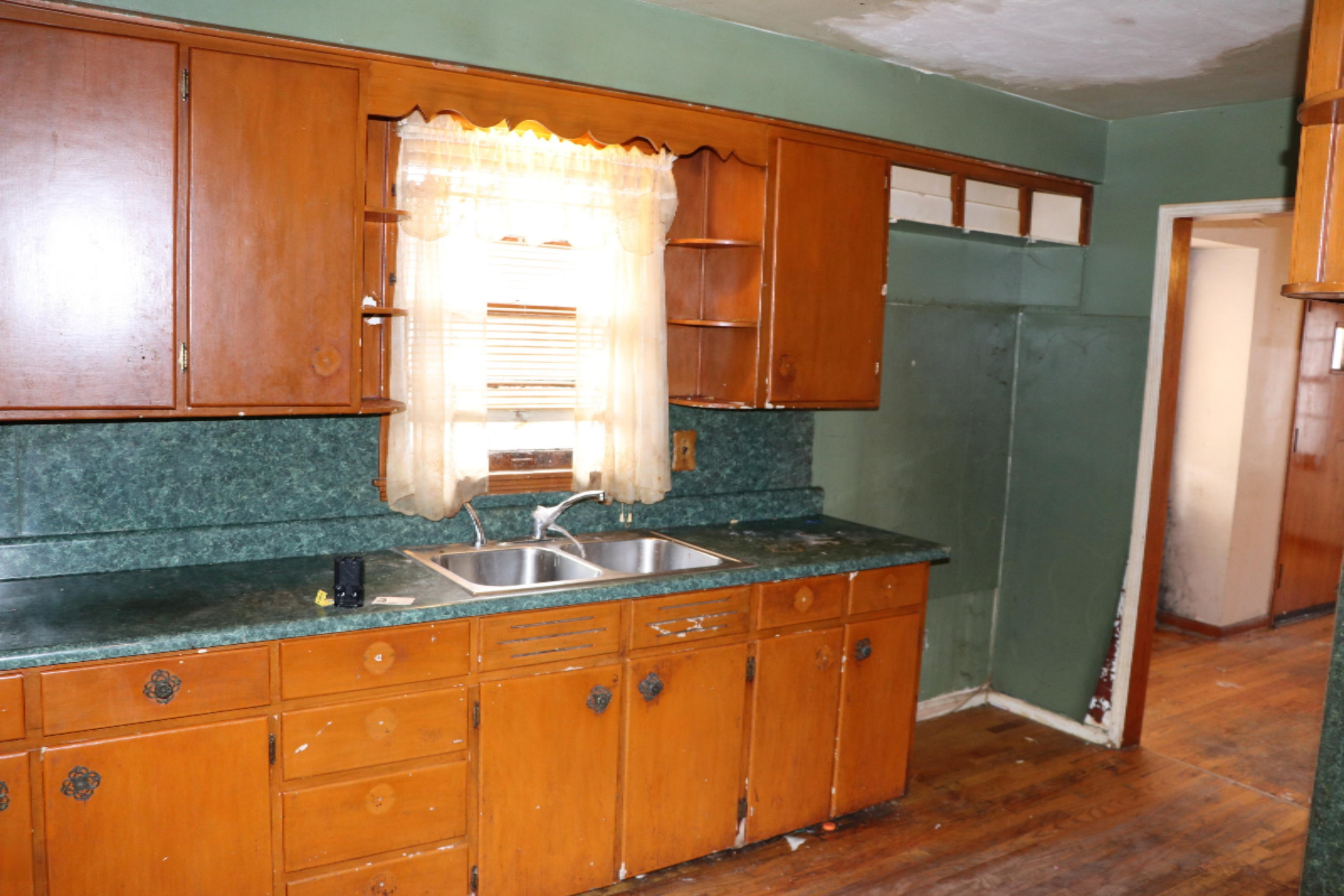 513 Chippewa Road Benton Harbor, MI 49022 - Photo 8 of 35 IMG_2833 - Copy