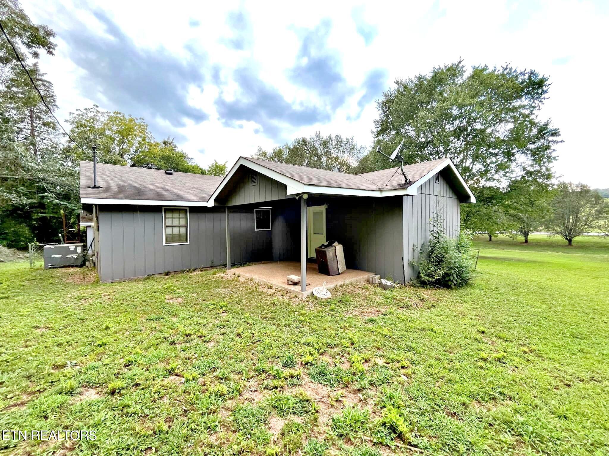 2167 County Road 700 Riceville, TN 37370 - Photo 7 of 32 0bf7bbc9-fec2-4b6f-b0df-28af7f62939b