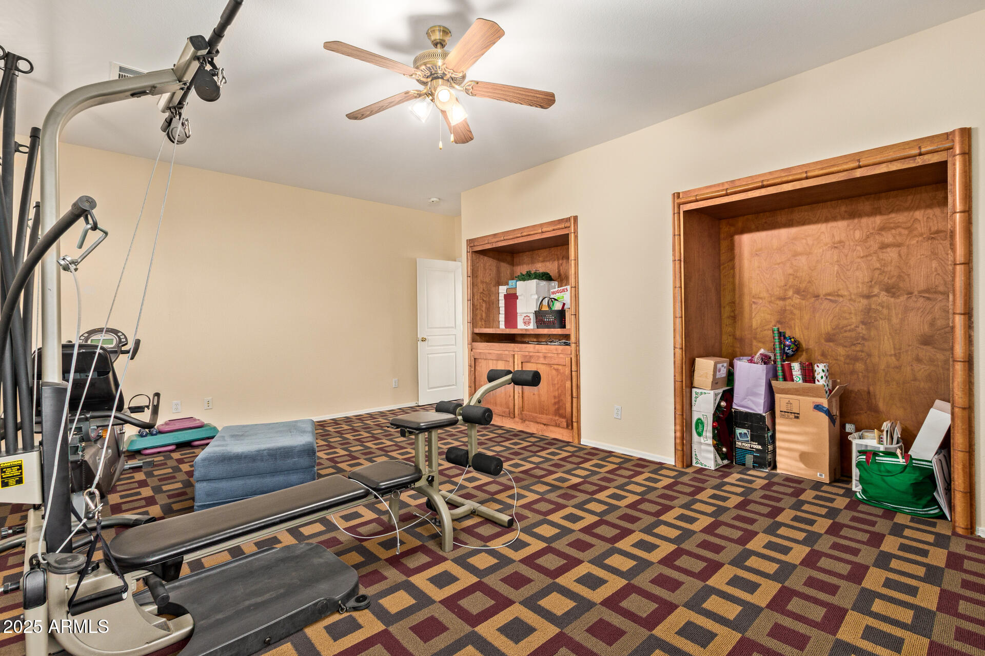 6358 South Legend Court Gilbert, AZ 85298 - Photo 5 of 38 38 - Legend