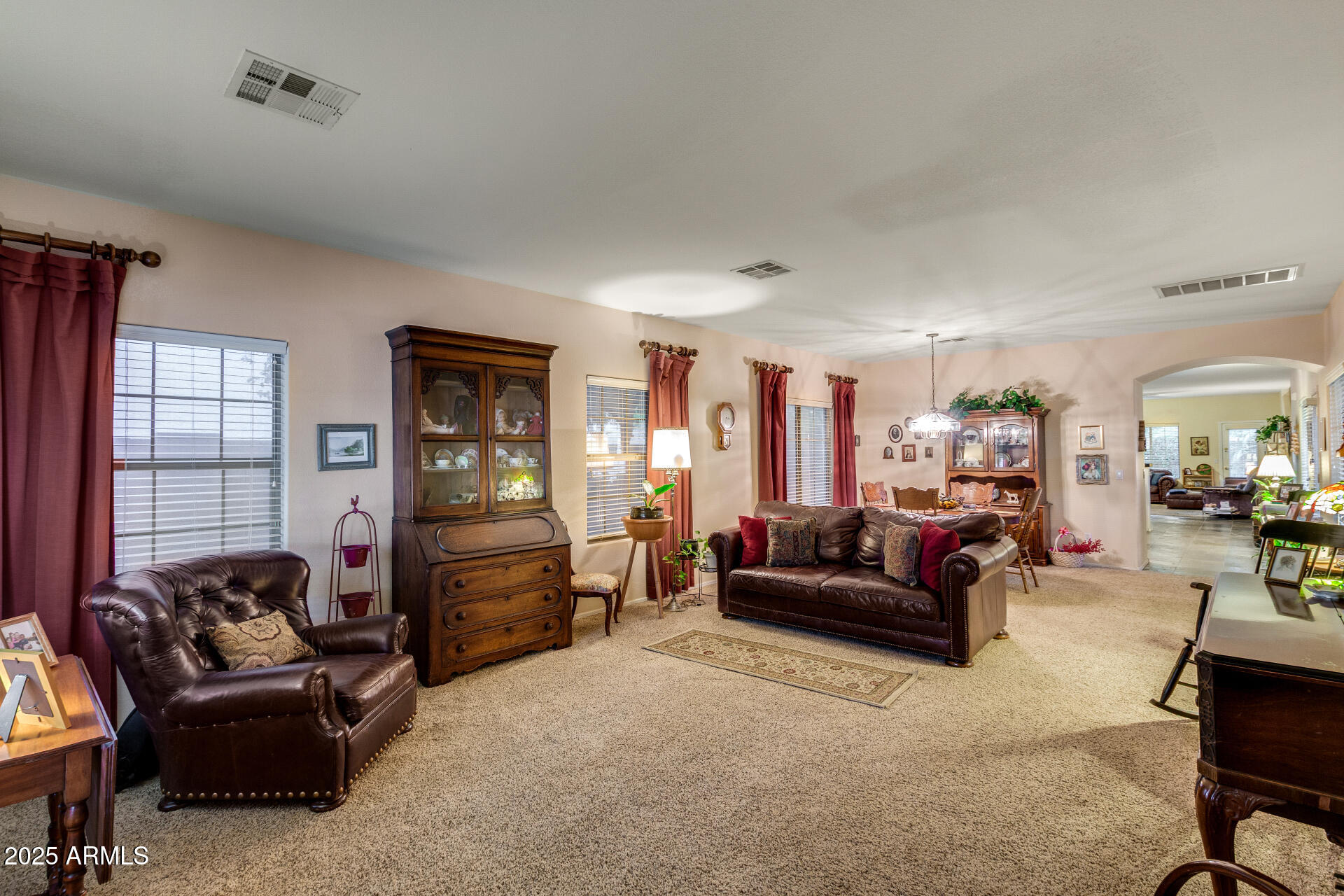 6358 South Legend Court Gilbert, AZ 85298 - Photo 10 of 38 10 - Legend