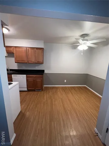 $1,120 | 8746 Brentshire Walk, Brentwood, MO 63144