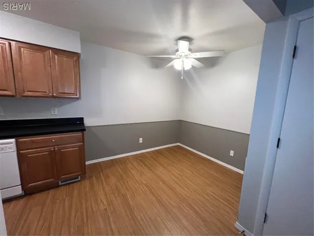 $1,120 | 8746 Brentshire Walk, Brentwood, MO 63144