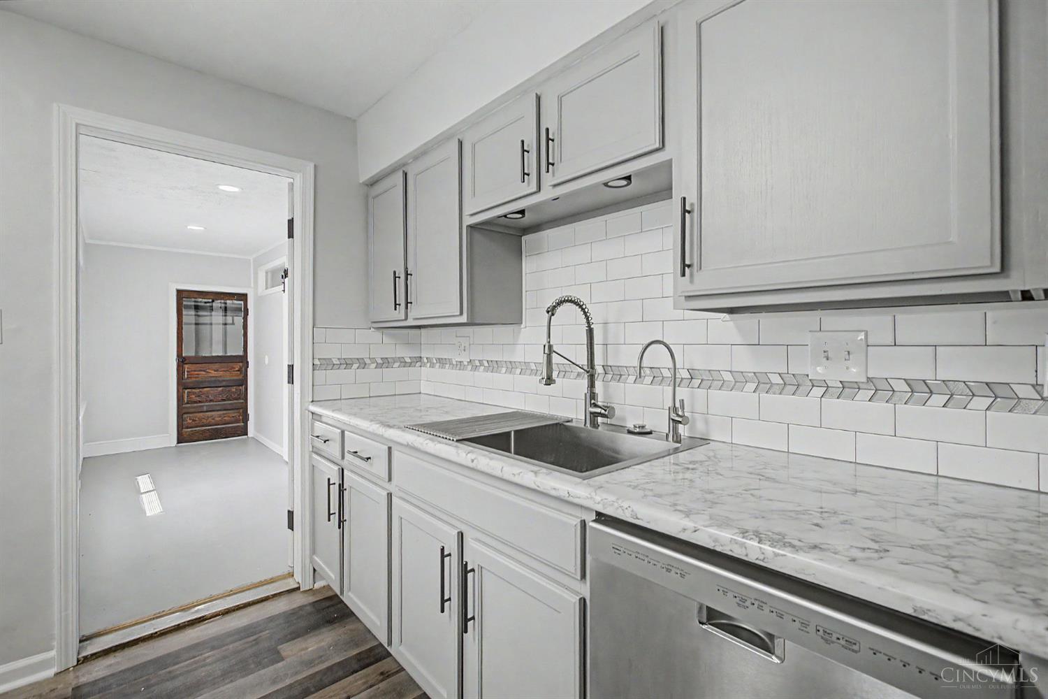 8609 Butler Warren Road West Chester, OH 45069 - Photo 11 of 49 Gallery Image 11