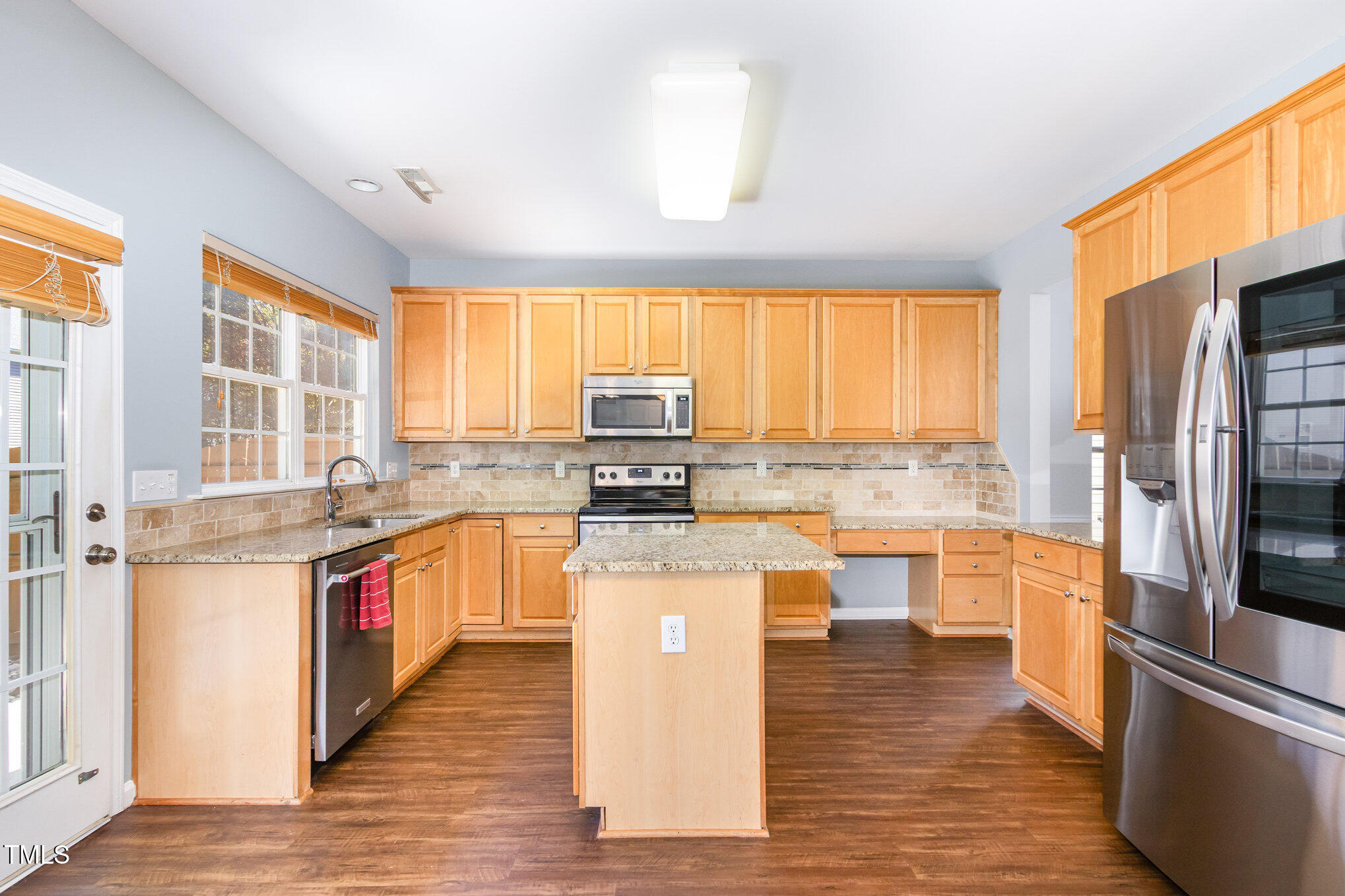 1501 Nealstone Way Raleigh, NC 27614 - Photo 14 of 36 Ki