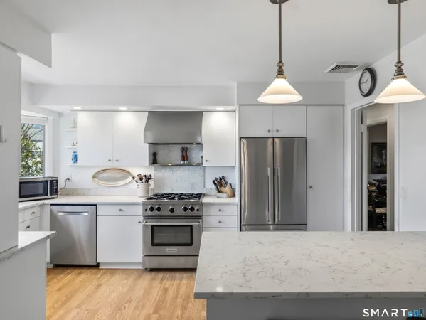 $1,299,000 | 24 Cherry Lane, Madison, CT 06443