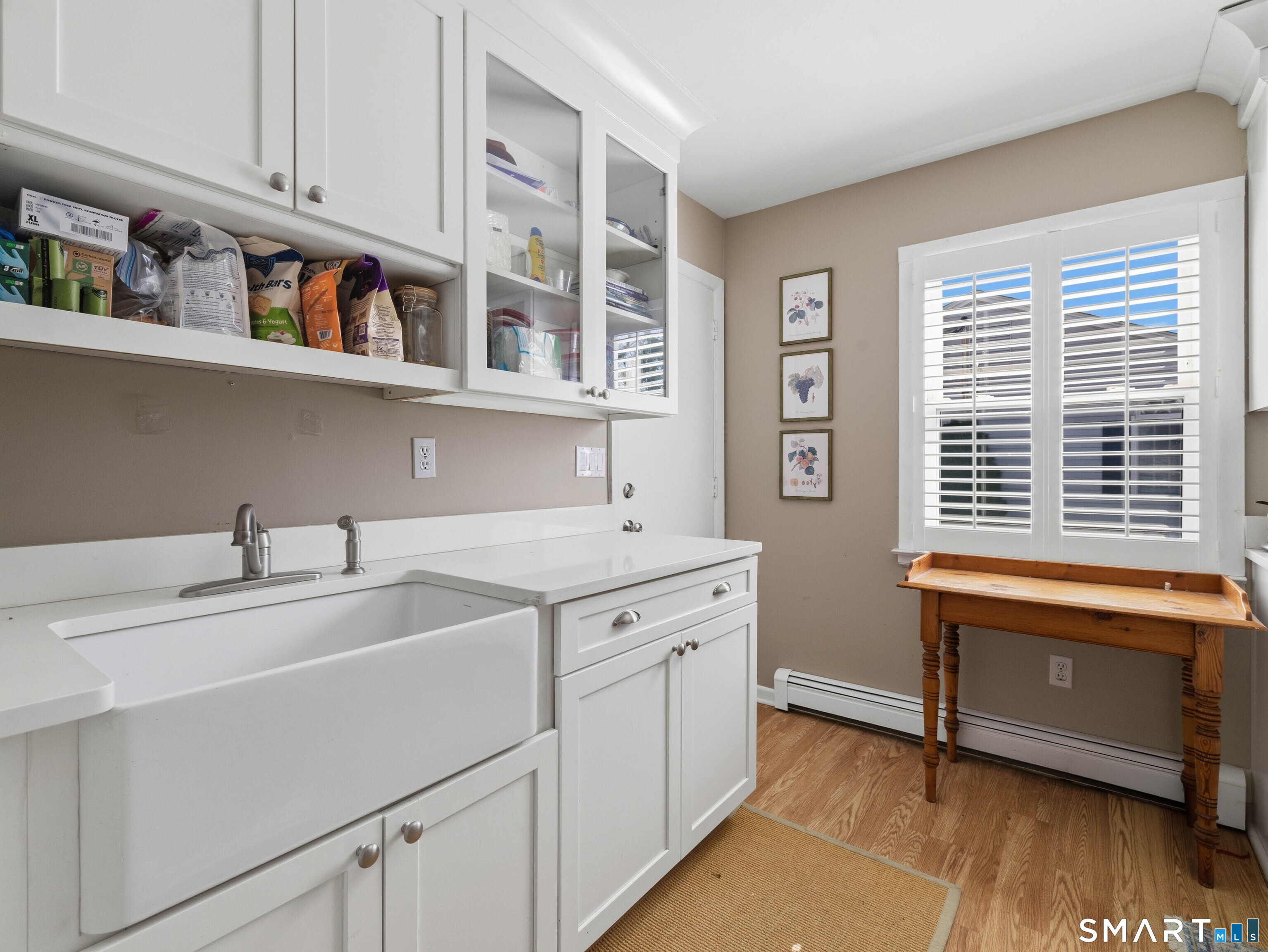 24 Cherry Lane Madison, CT 06443 - Photo 22 of 40 Mudroom/pantry off the garage