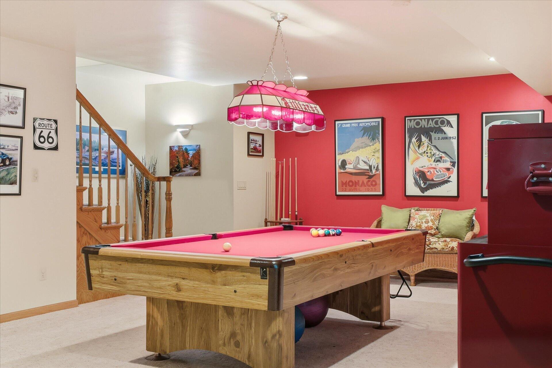 W330-s1417 County Rd C Delafield, WI 53018 - Photo 23 of 39 Pool Table, Related Equipment, & Hot Tub
