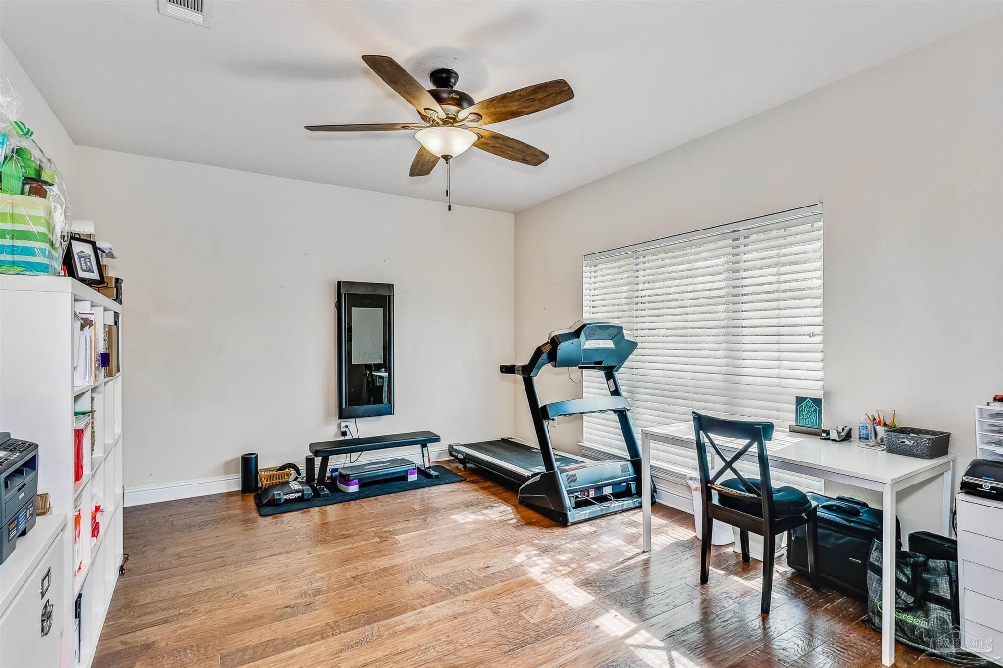 2072 Staff Drive Cantonment, FL 32533 - Photo 13 of 47