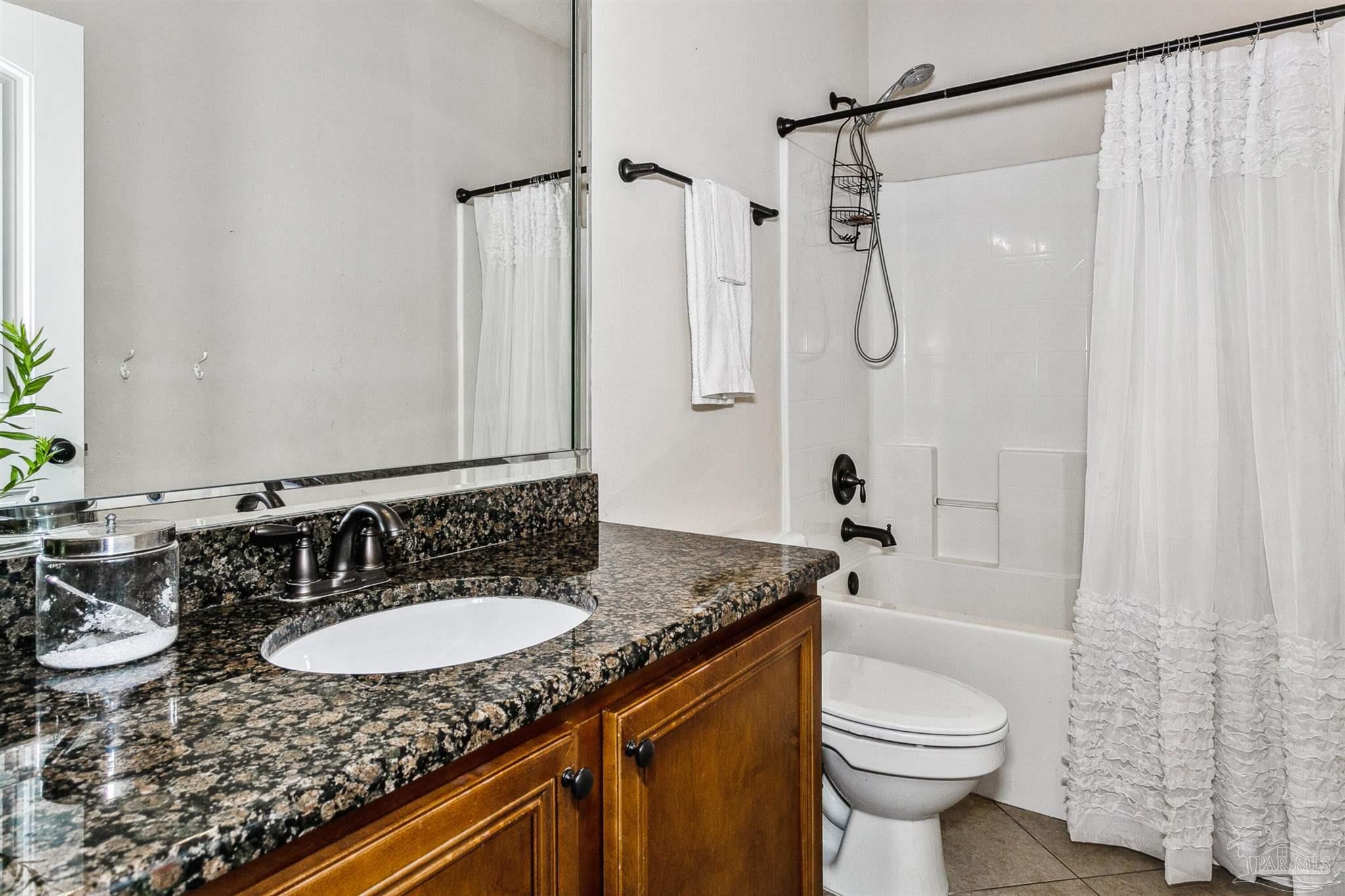 2072 Staff Drive Cantonment, FL 32533 - Photo 34 of 47