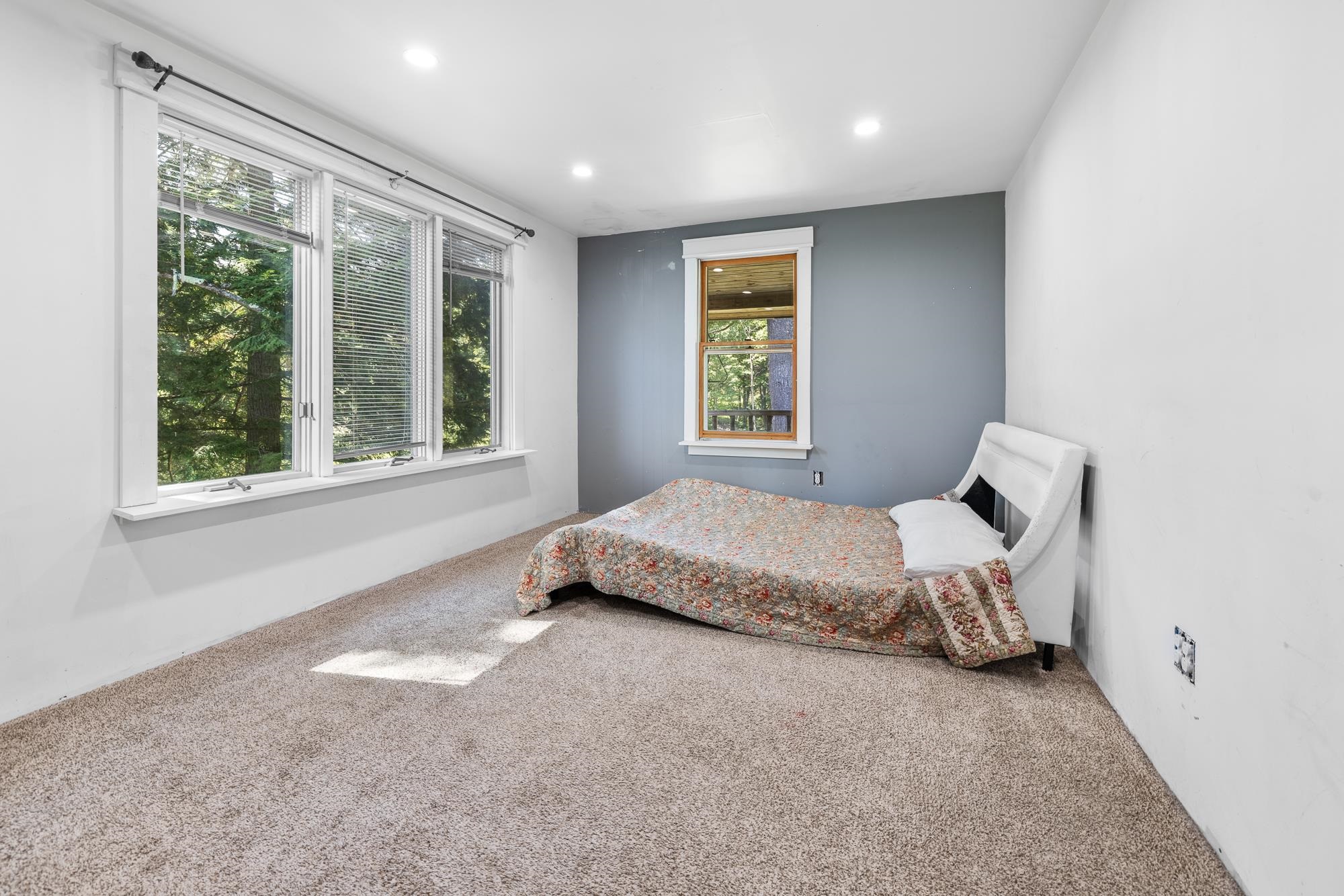 198 Brackett Road Fairlee, VT 05045 - Photo 6 of 54 Gallery Image 6