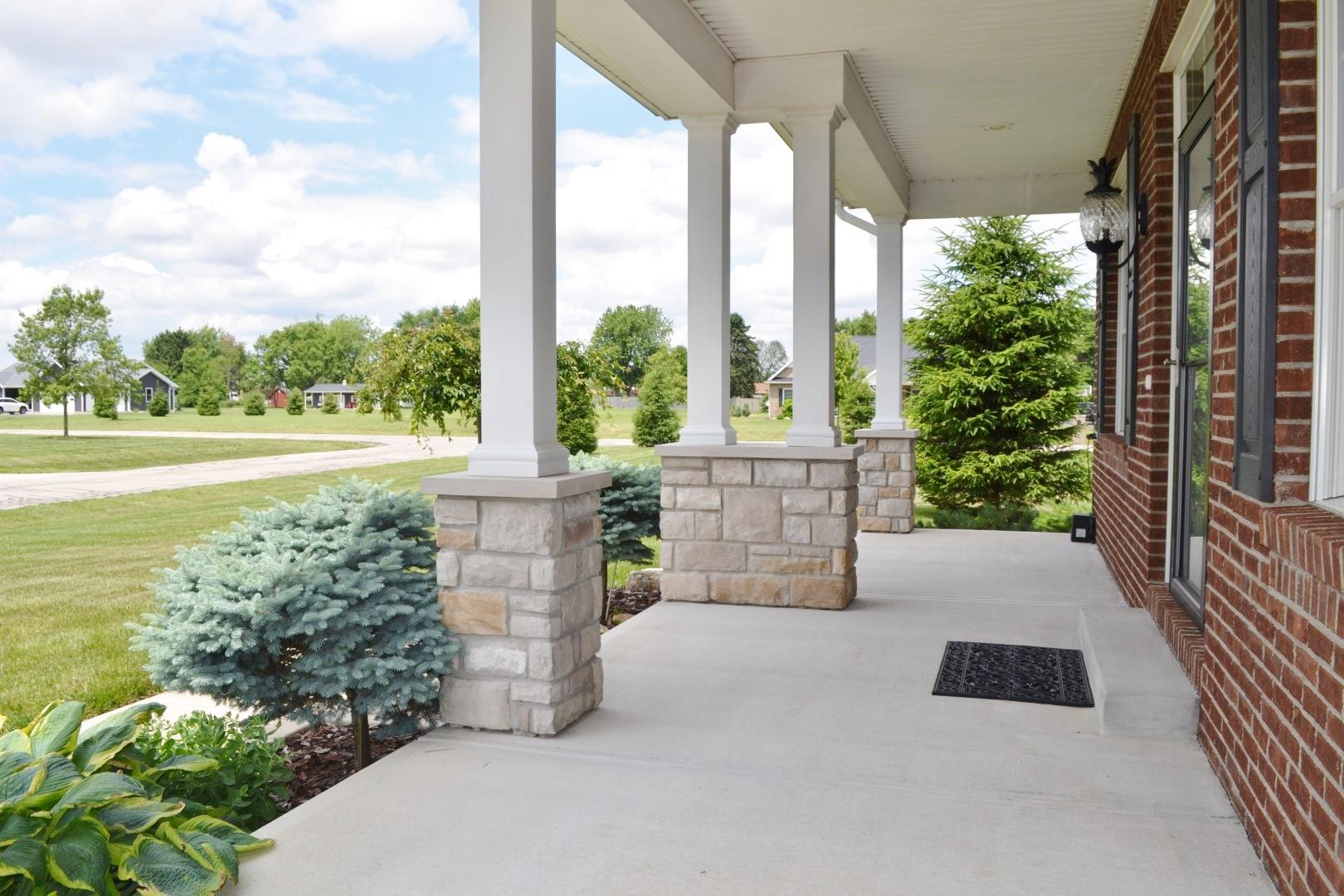 6800 Horseshoe Lane Springfield, OH 45506 - Photo 4 of 55