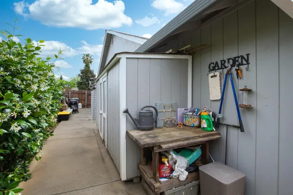 $529,000 | 16924 Sebastian Way, Esparto, CA 95627