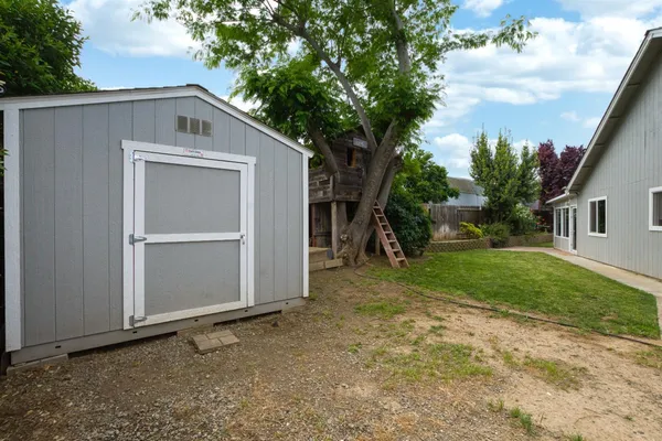 $529,000 | 16924 Sebastian Way, Esparto, CA 95627