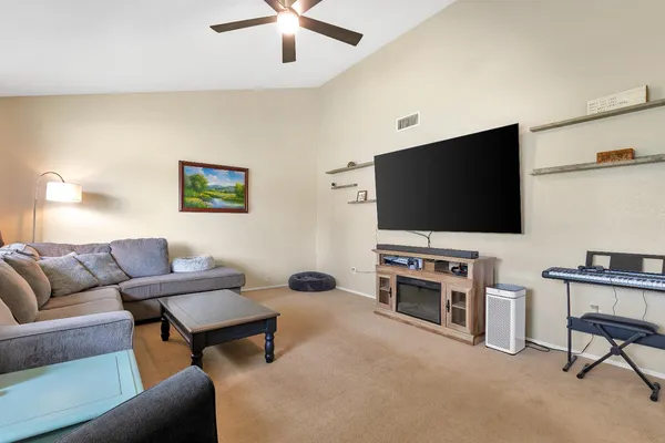 $529,000 | 16924 Sebastian Way, Esparto, CA 95627