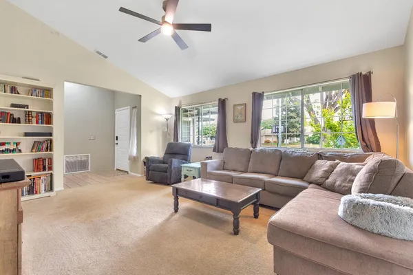 $529,000 | 16924 Sebastian Way, Esparto, CA 95627