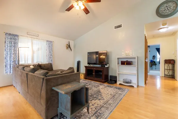 $529,000 | 16924 Sebastian Way, Esparto, CA 95627