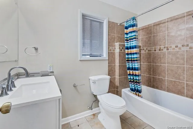 $2,500 | 4900 East St Charles Avenue, Lake Charles, LA 70605